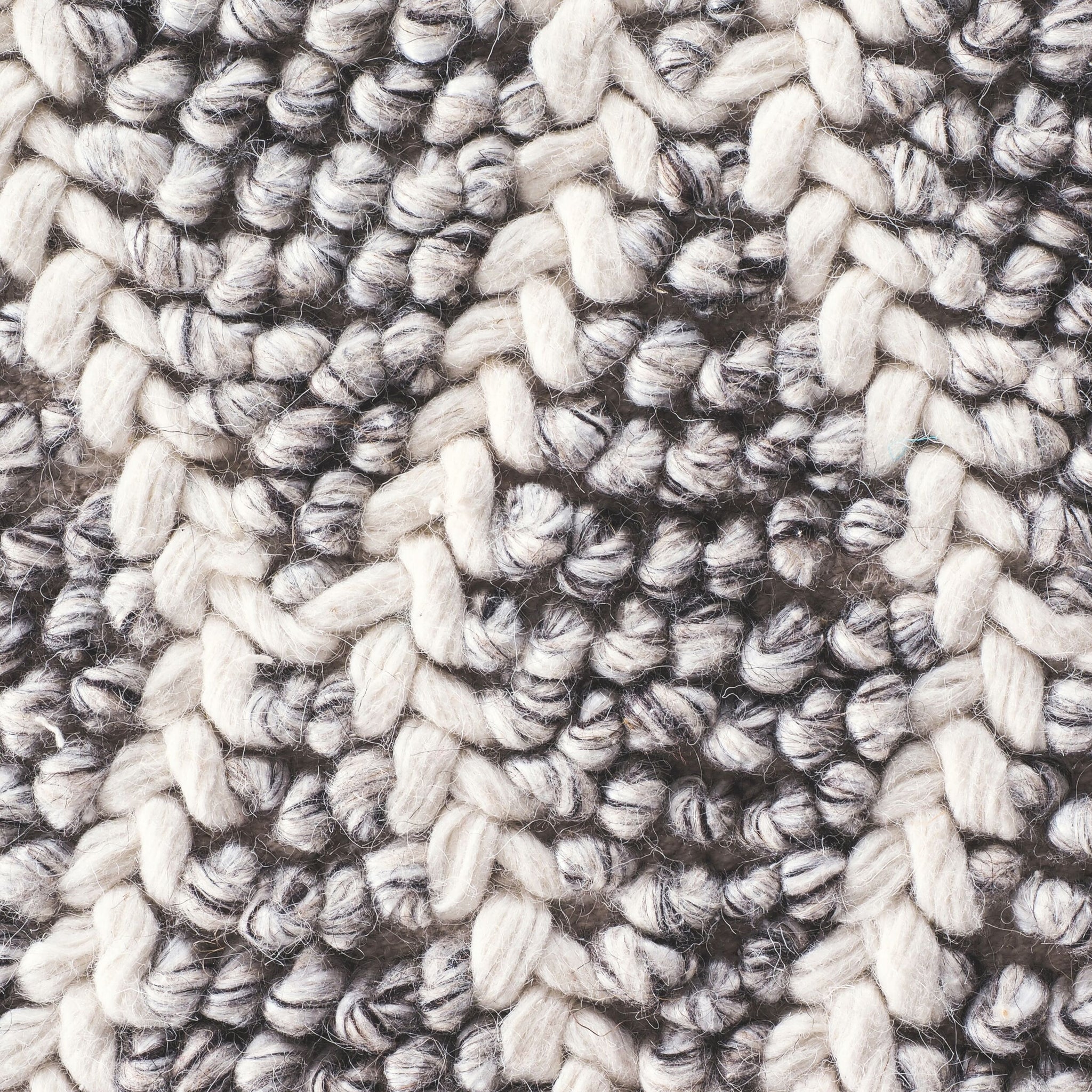Braided Diamond Hand Woven Grey & Cream Wool Rug 240x150cm