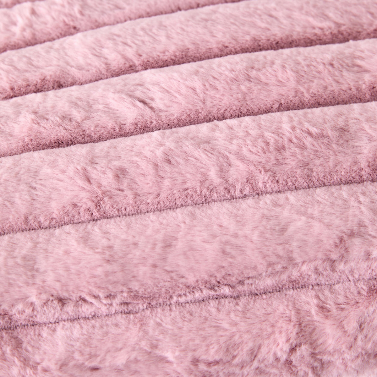 Luxe Rib Faux Fur Blanket Blush150x200cm