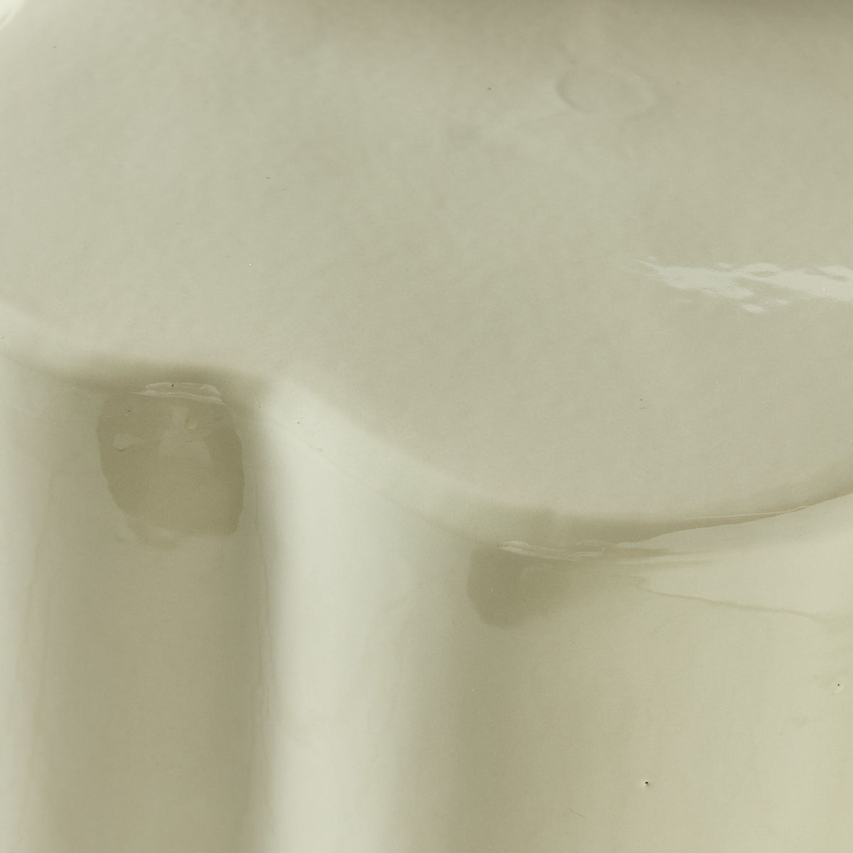 Kylix Curvy Stool Taupe Gloss 46cm