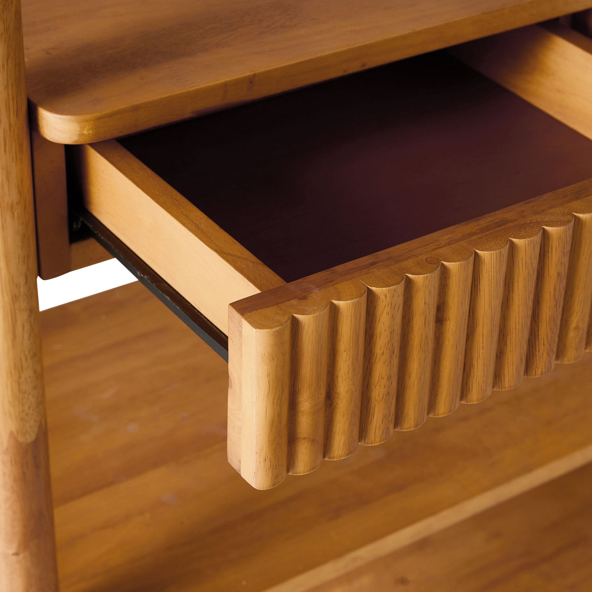 Pippa Bookshelf