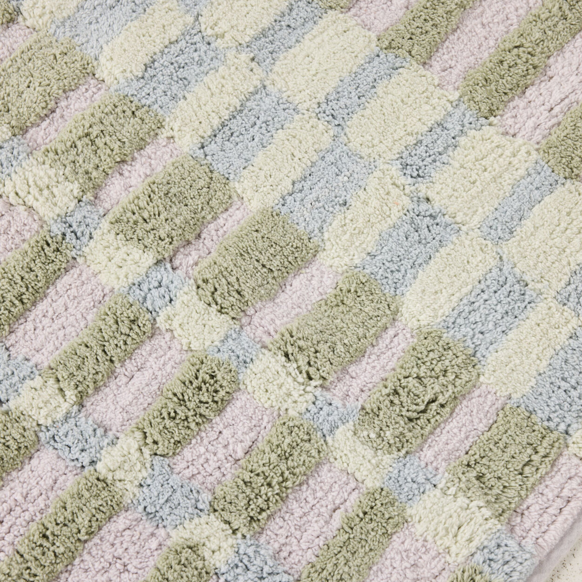 Maison Hi Lo Bath Runner Lilac Check